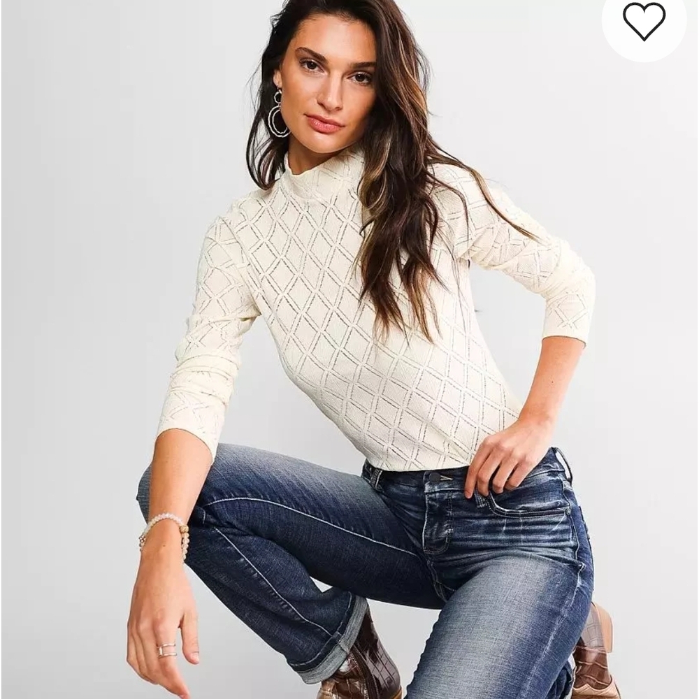 BKE Diamond Crinkle Lace Top in Antique White